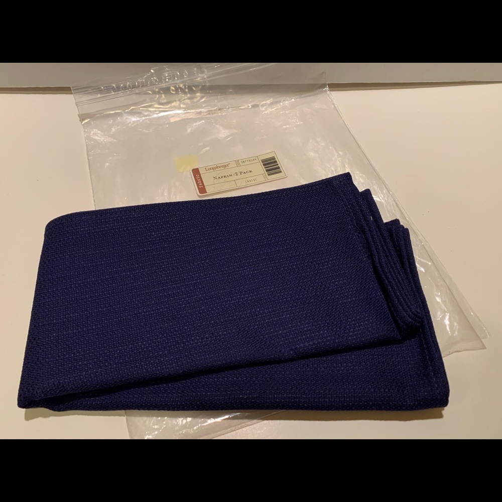 LONGABERGER NAPKINS.